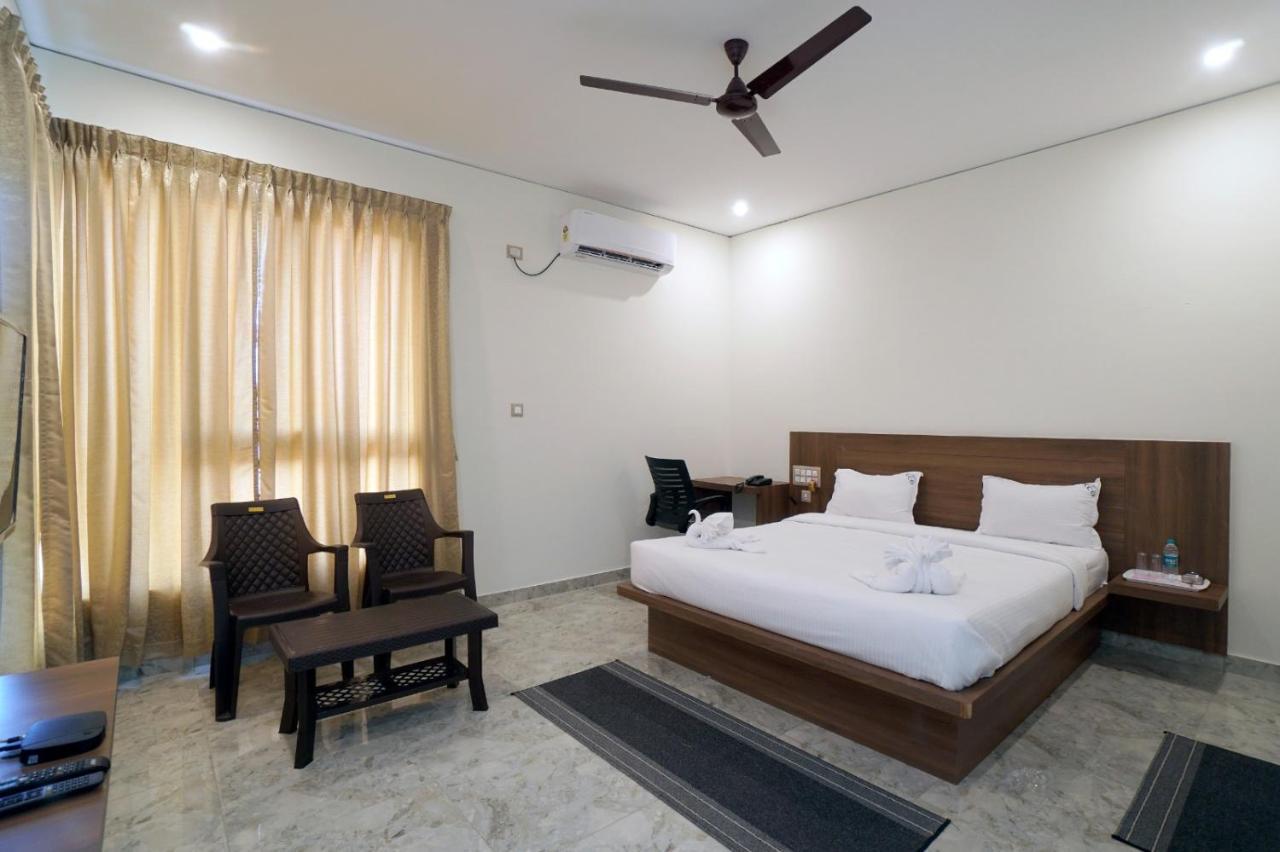 Kcg Residency Hotel Мисор Екстериор снимка