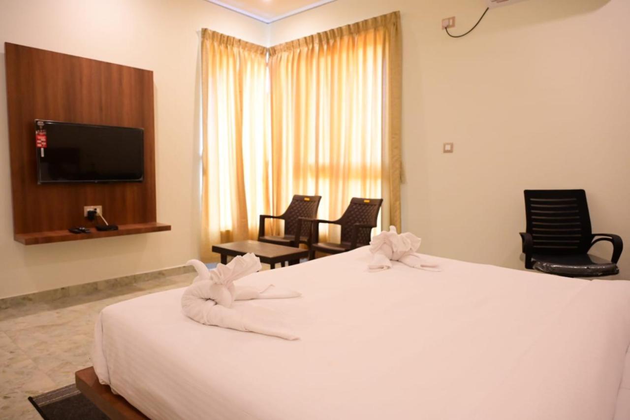 Kcg Residency Hotel Мисор Екстериор снимка