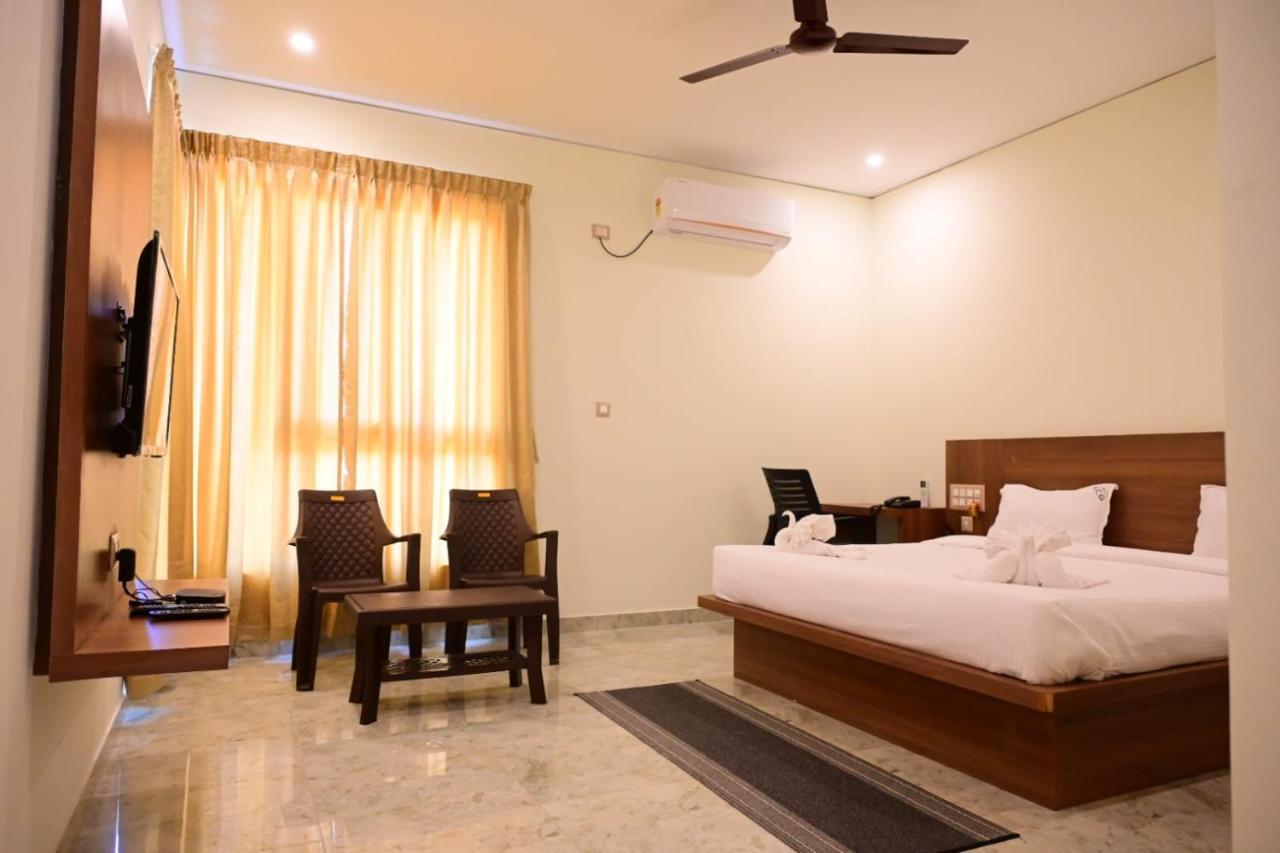 Kcg Residency Hotel Мисор Екстериор снимка