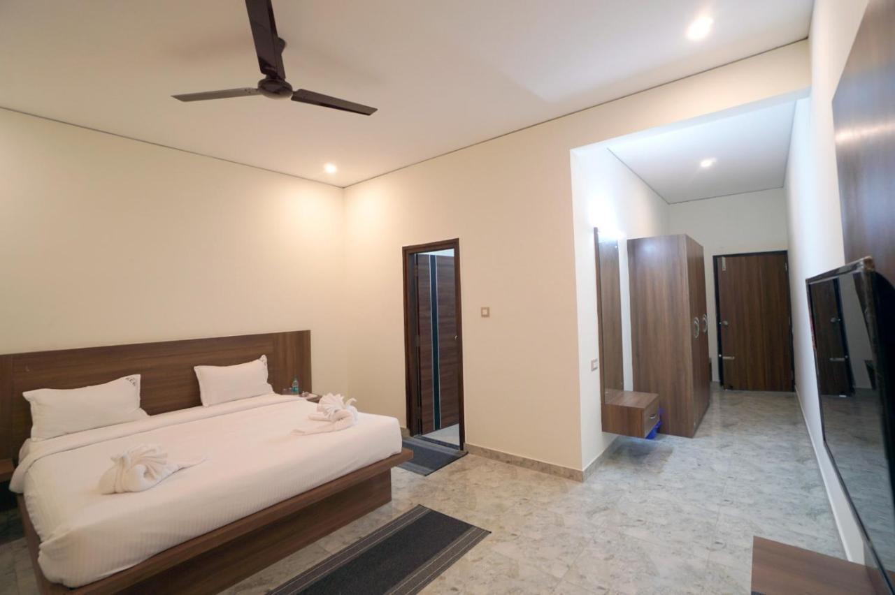 Kcg Residency Hotel Мисор Екстериор снимка