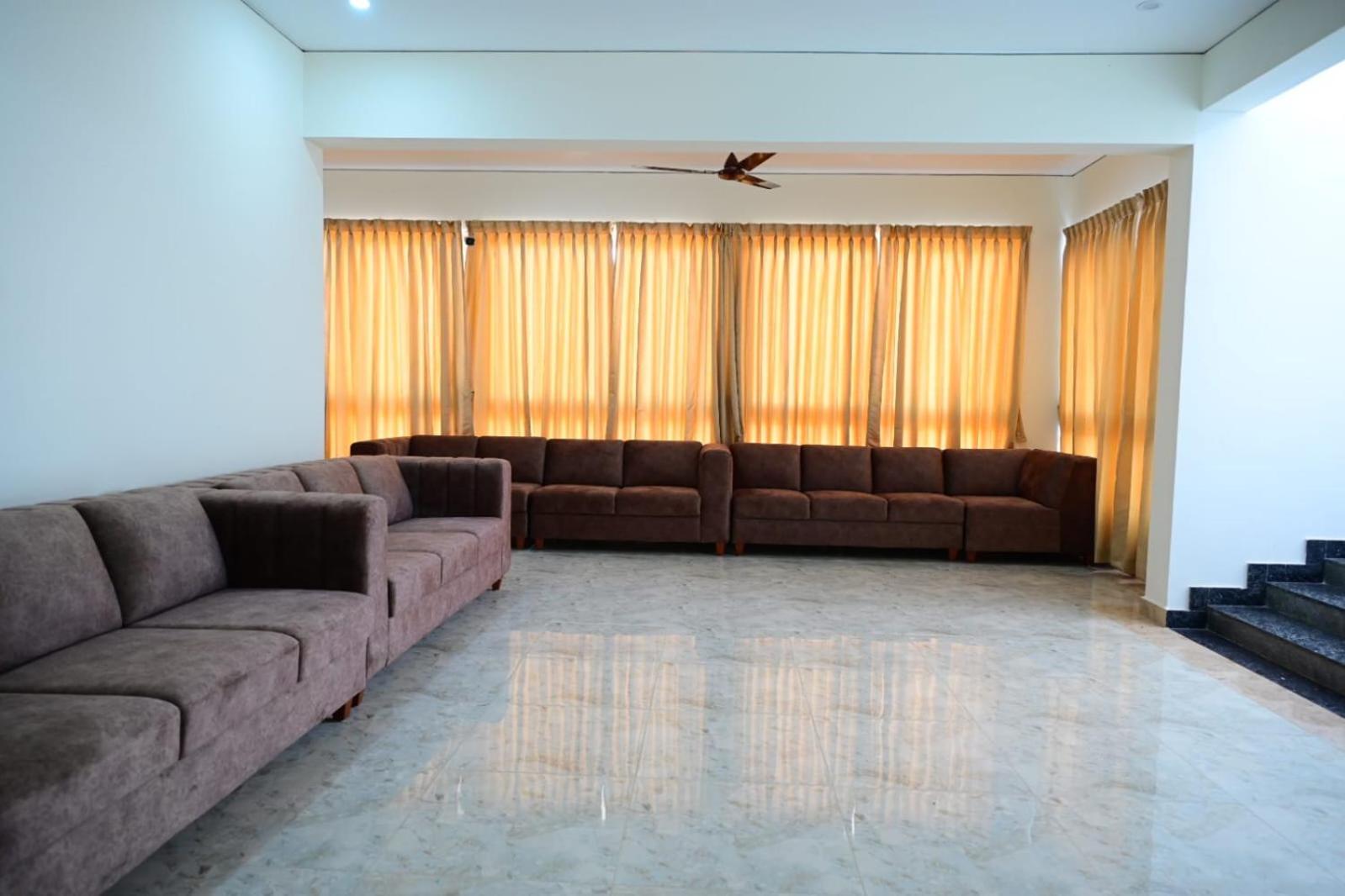 Kcg Residency Hotel Мисор Екстериор снимка